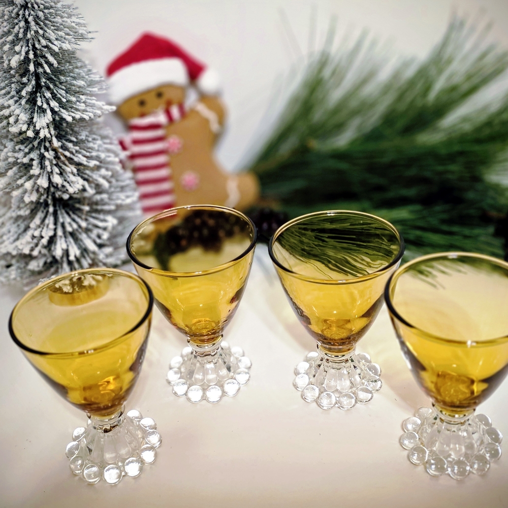 Elegant Amber Holiday Glass Set